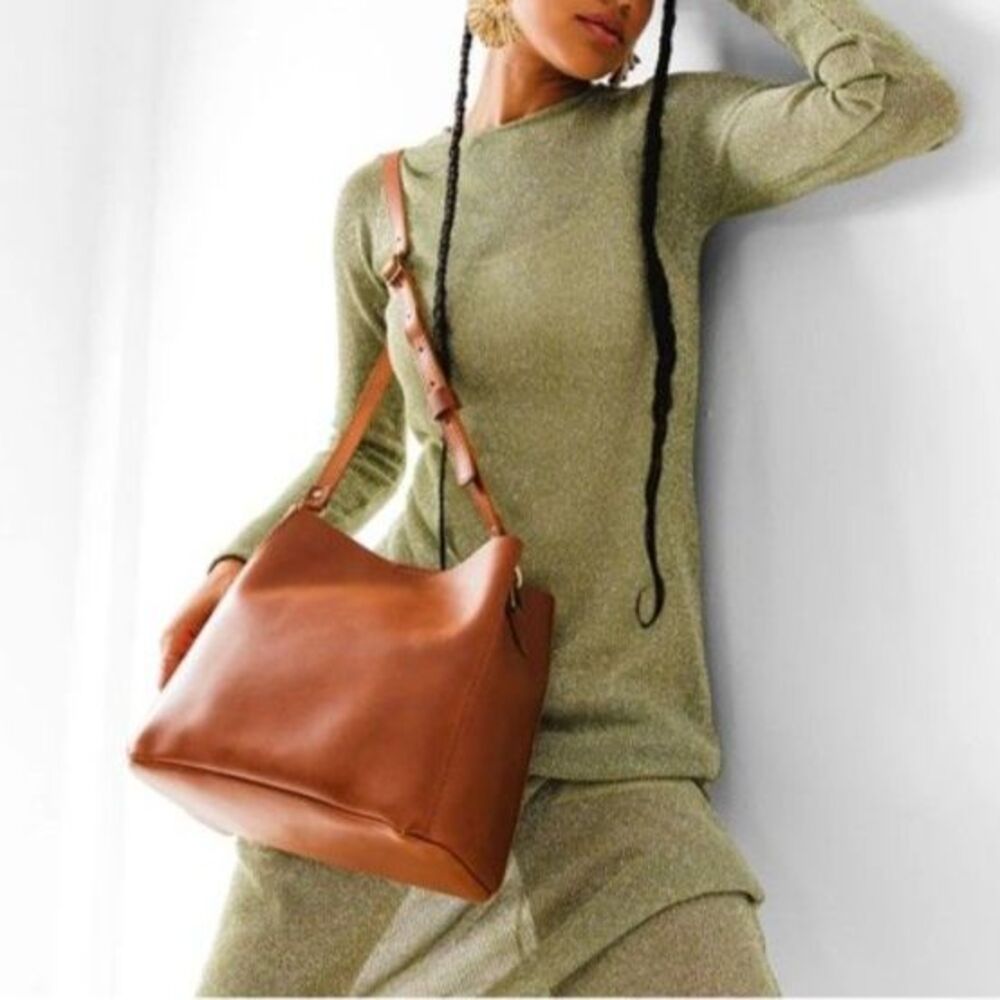Portland Leather Goods Butterfly Bucket Bag Honey Crossbody EUC
